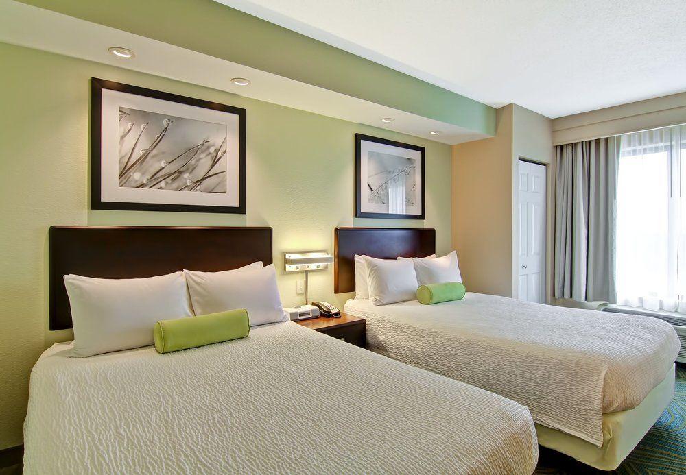 Hotel Springhill Erie