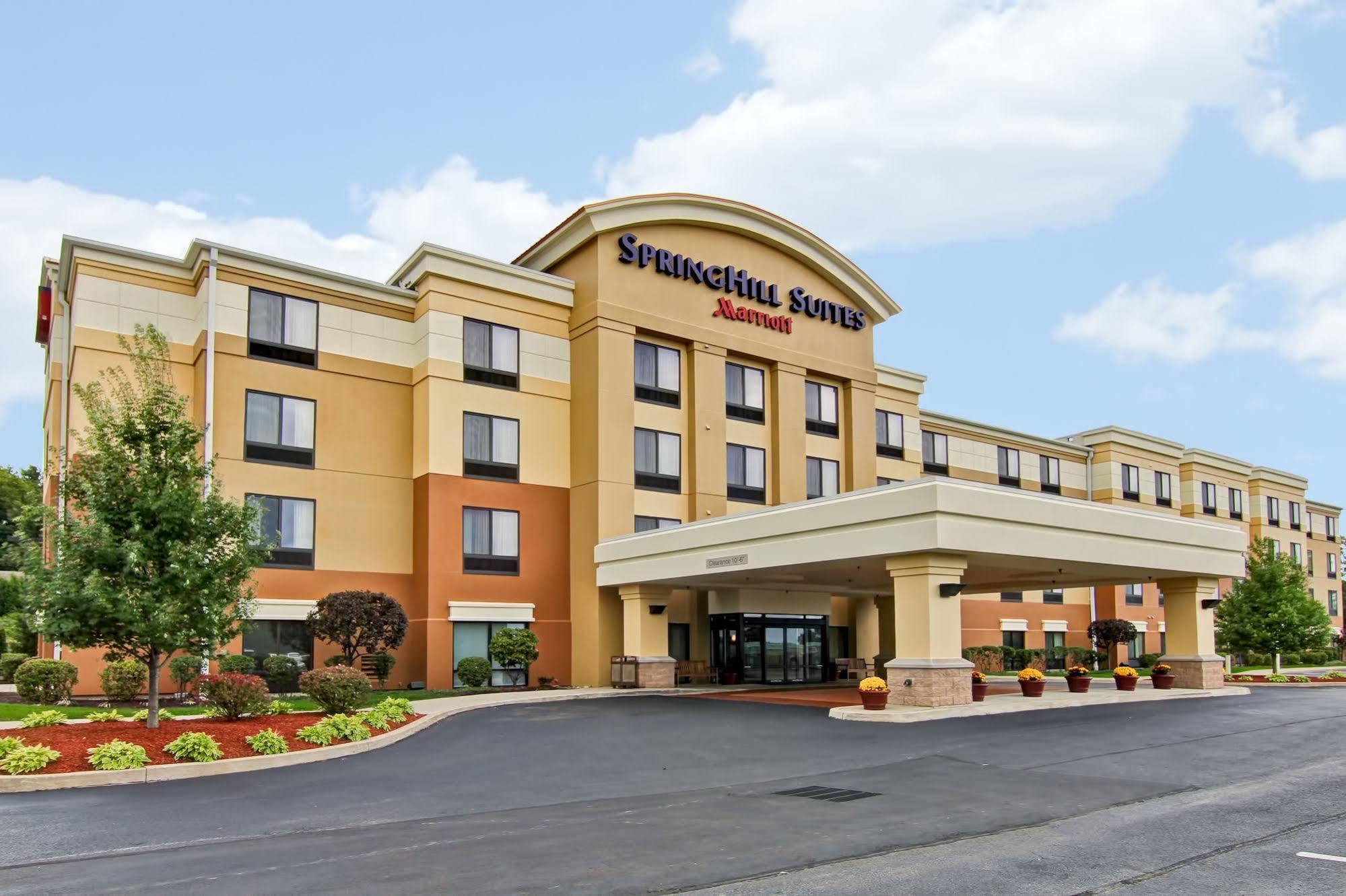 Springhill Erie Hotel